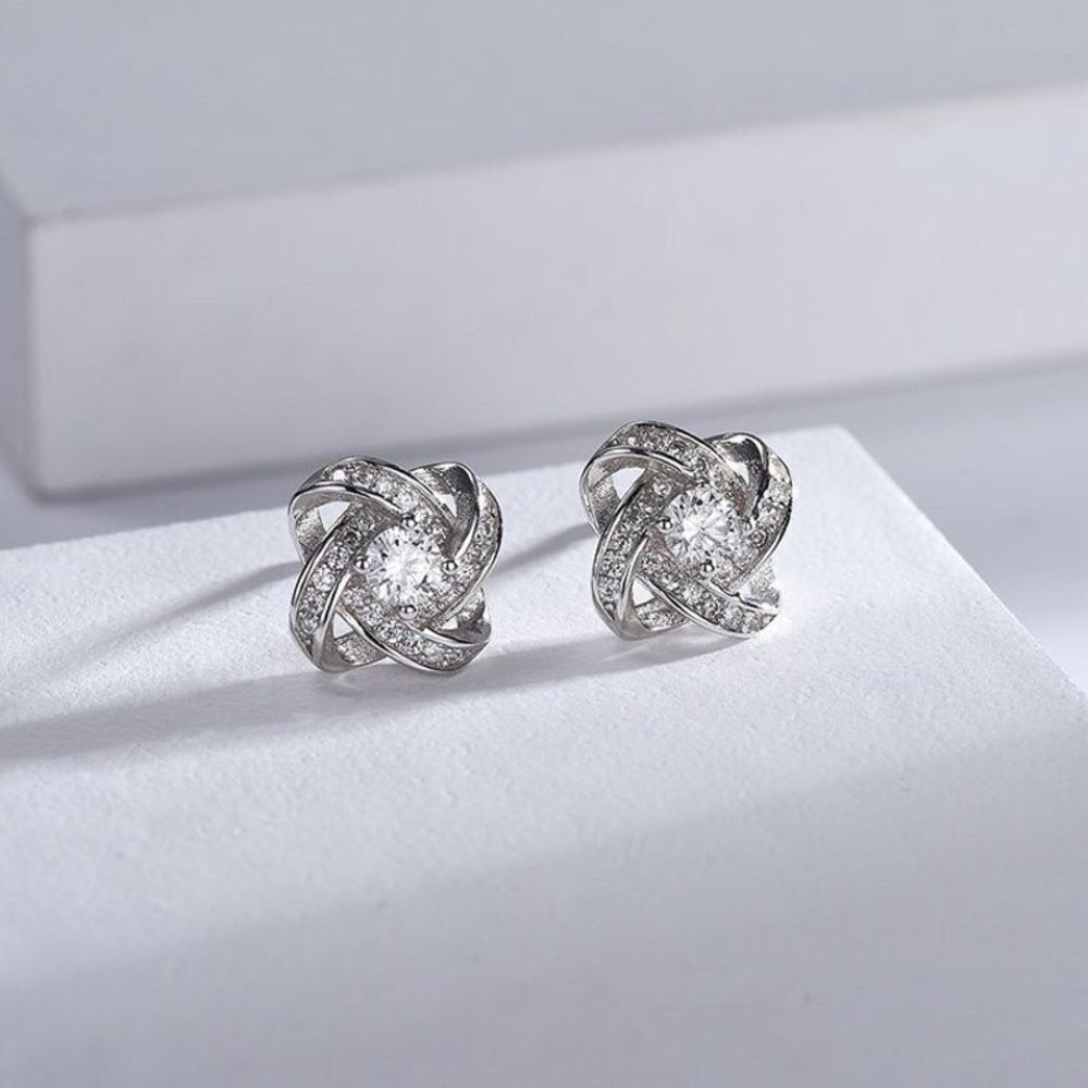 NEW 925 Sterling Silver Elegant Silver Knot Earrings